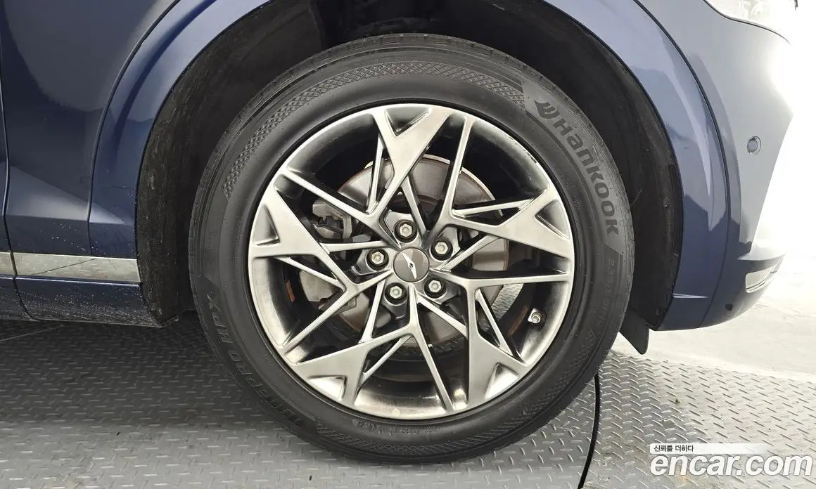Genesis GV70 2021 2.5 автомат (гидро), фото 7 Genesis GV70 2021 2.5 автомат (гидро), фото 7
