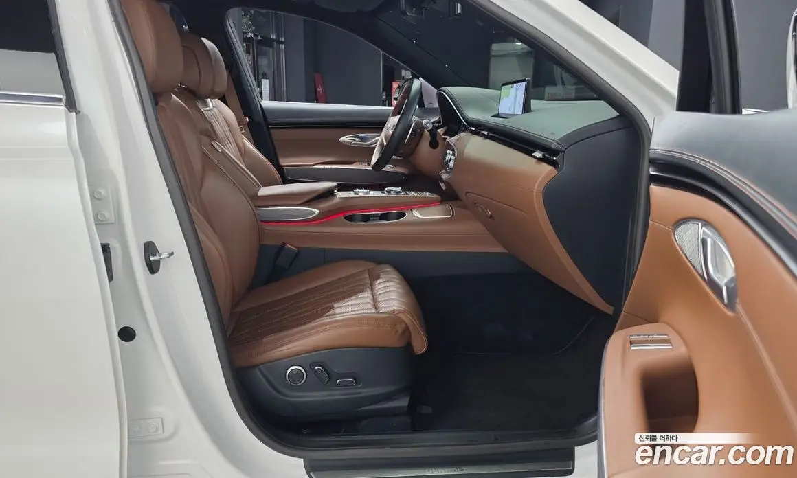Genesis GV70 2021 2.5 автомат (гидро), фото 11 Genesis GV70 2021 2.5 автомат (гидро), фото 11