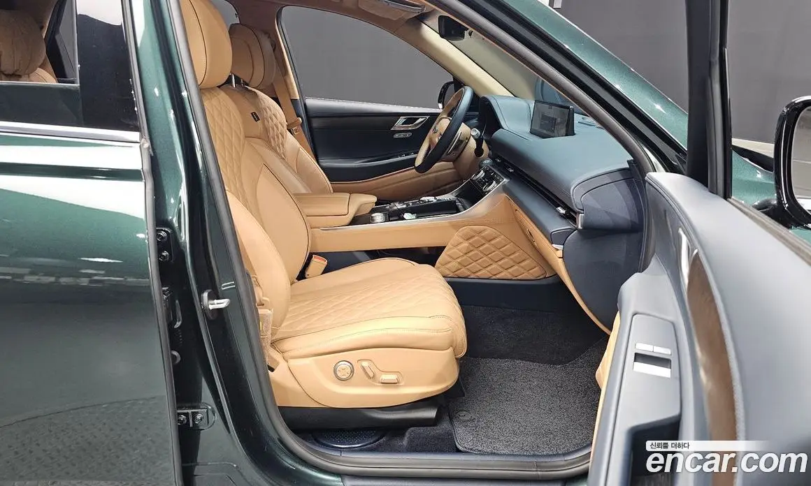 Genesis GV80 2023 2.5 автомат (гидро), фото 15 Genesis GV80 2023 2.5 автомат (гидро), фото 15