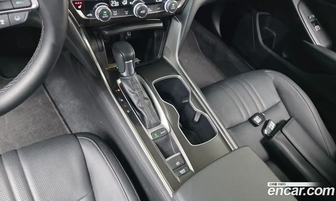 Honda Accord 2019 1.5 автомат (гидро), фото 12 Honda Accord 2019 1.5 автомат (гидро), фото 12