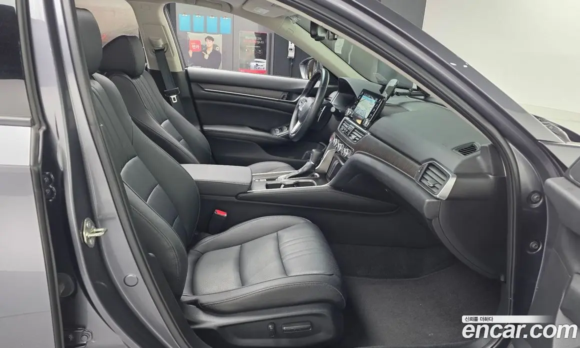 Honda Accord 2019 1.5 автомат (гидро), фото 17 Honda Accord 2019 1.5 автомат (гидро), фото 17