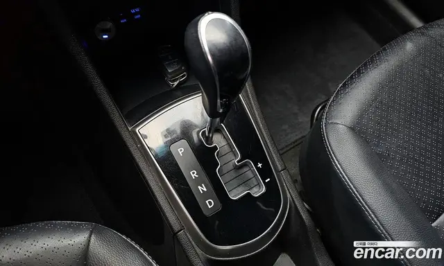 Hyundai Accent 2015 1.4 автомат (гидро), миниатюра 12