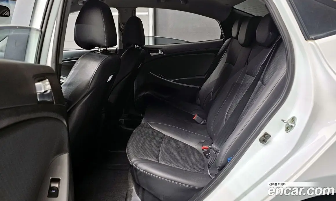 Hyundai Accent 2015 1.4 автомат (гидро), фото 18 Hyundai Accent 2015 1.4 автомат (гидро), фото 18