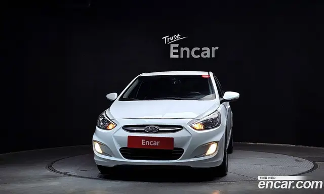 Hyundai Accent 2015 1.4 автомат (гидро), миниатюра 3 Hyundai Accent 2015 1.4 автомат (гидро), миниатюра 3