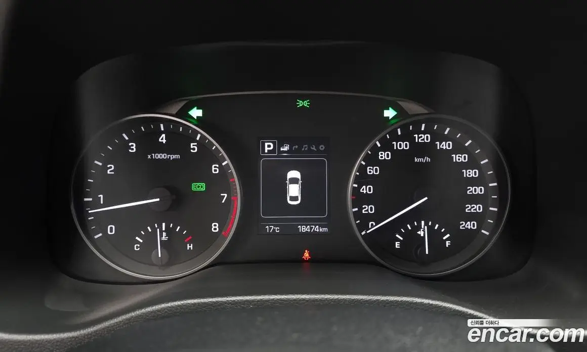 Hyundai Avante 2017 1.6 автомат (гидро), фото 11