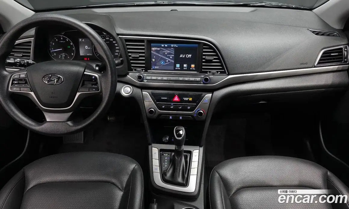 Hyundai Avante 2017 1.6 автомат (гидро), фото 10
