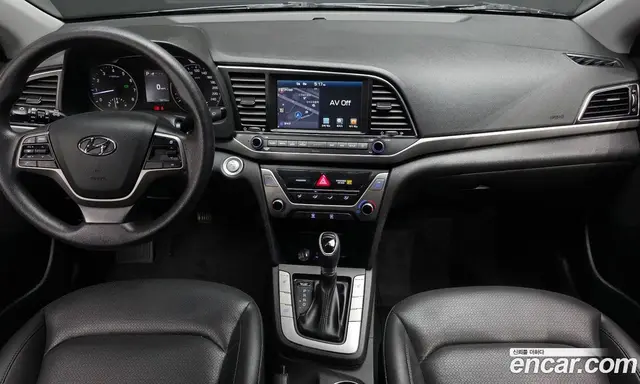 Hyundai Avante 2017 1.6 автомат (гидро), миниатюра 10