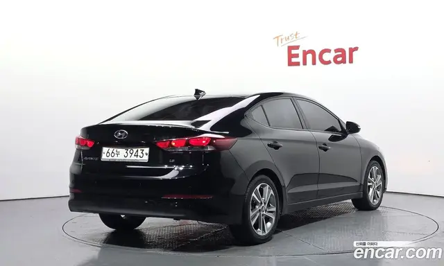 Hyundai Avante 2018 1.6 автомат (гидро), миниатюра 2