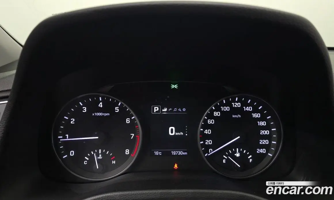 Hyundai Avante 2018 1.6 автомат (гидро), фото 11