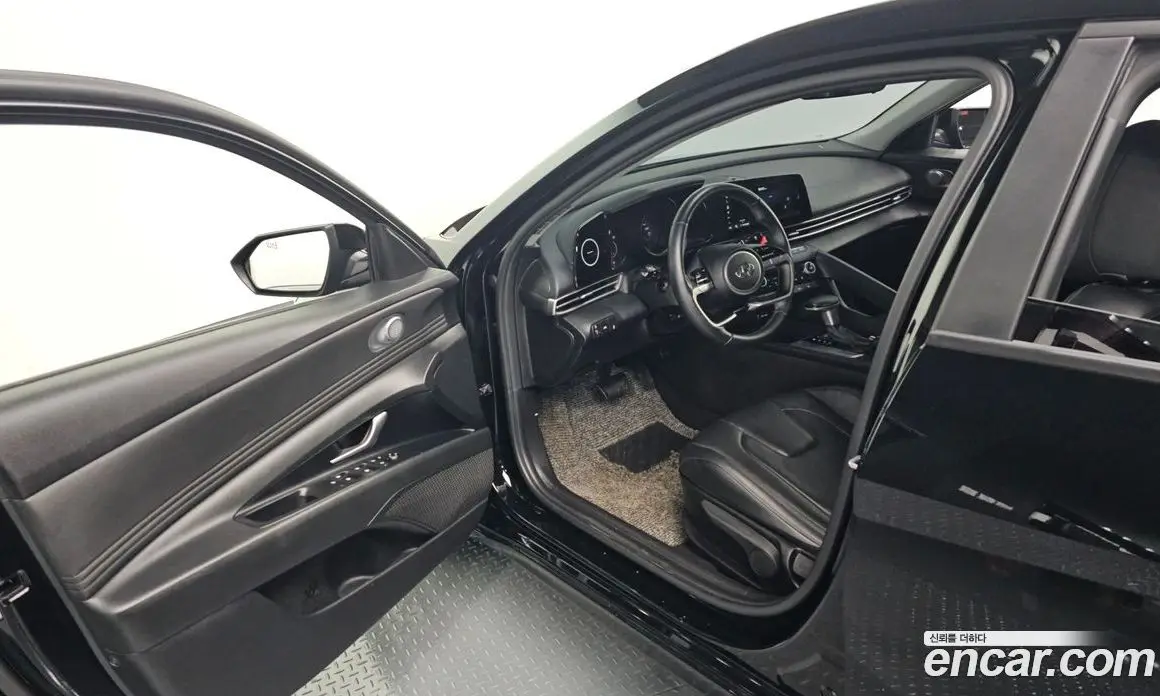 Hyundai Avante 2020 1.6 автомат (гидро), фото 12