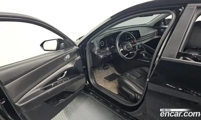Hyundai Avante 2020 1.6 автомат (гидро), миниатюра 12