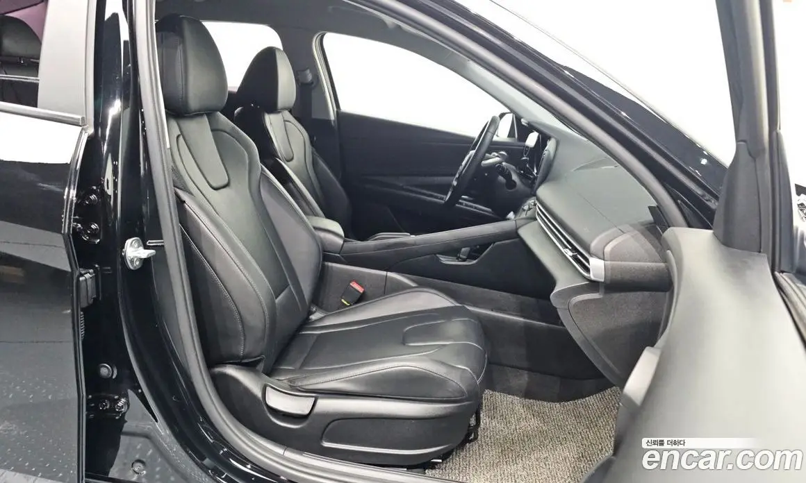 Hyundai Avante 2020 1.6 автомат (гидро), фото 15