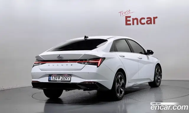 Hyundai Avante 2021 1.6 автомат (гидро), миниатюра 2