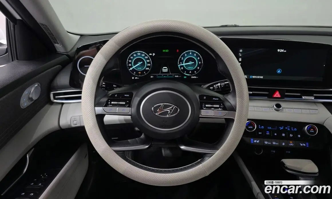 Hyundai Avante 2021 1.6 автомат (гидро), фото 19