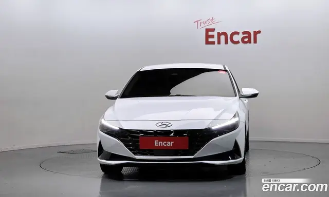 Hyundai Avante 2021 1.6 автомат (гидро), миниатюра 3