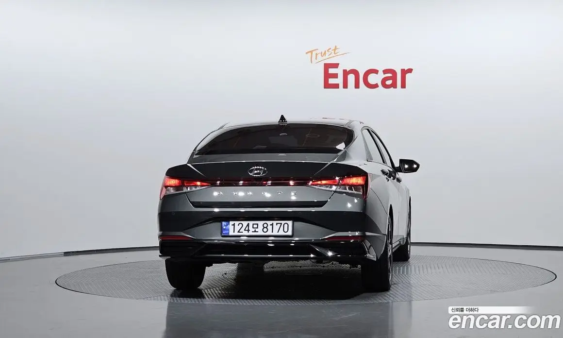 Hyundai Avante 2022 1.6 автомат (гидро), фото 4