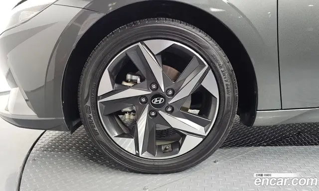 Hyundai Avante 2022 1.6 автомат (гидро), миниатюра 5