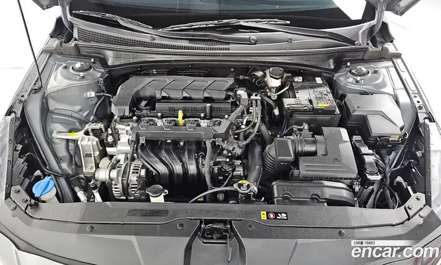 Hyundai Avante 2022 1.6 автомат (гидро), миниатюра 6