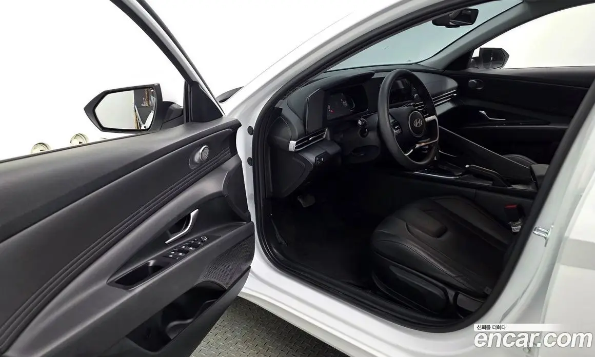 Hyundai Avante 2024 1.6 автомат (гидро), фото 13 Hyundai Avante 2024 1.6 автомат (гидро), фото 13