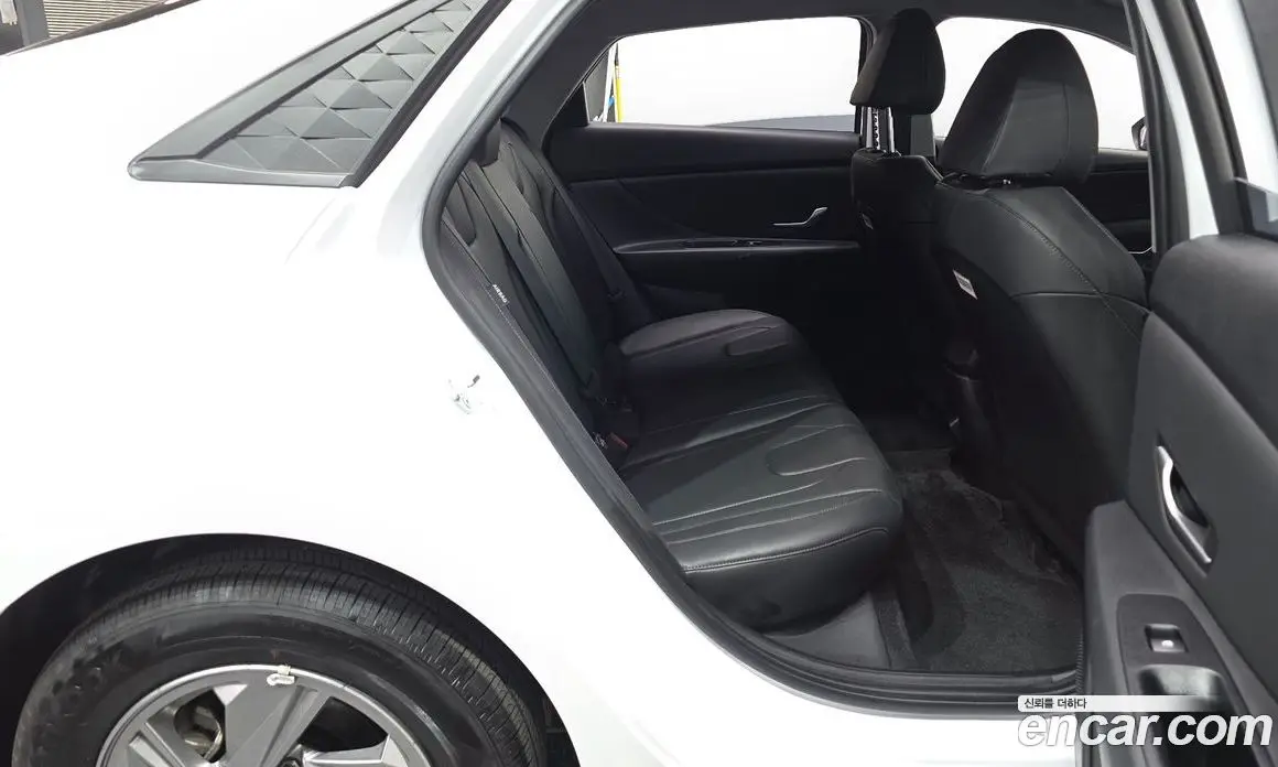 Hyundai Avante 2024 1.6 автомат (гидро), фото 17 Hyundai Avante 2024 1.6 автомат (гидро), фото 17