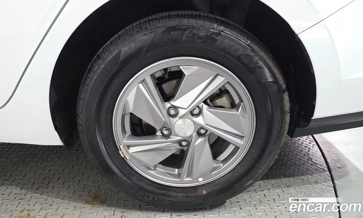 Hyundai Avante 2024 1.6 автомат (гидро), фото 7 Hyundai Avante 2024 1.6 автомат (гидро), фото 7