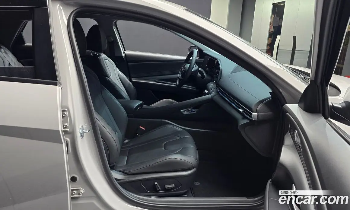 Hyundai Avante 2026 1.6 автомат (гидро), фото 17