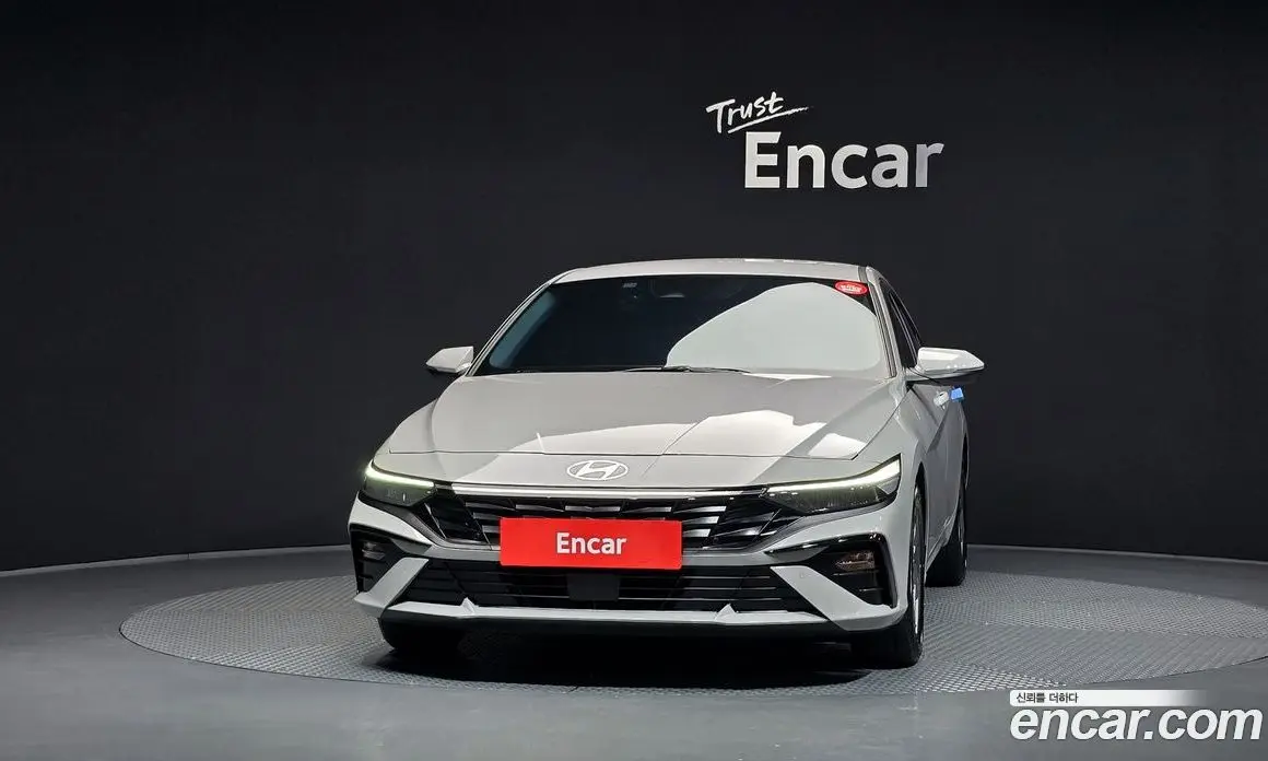 Hyundai Avante 2026 1.6 автомат (гидро), фото 3