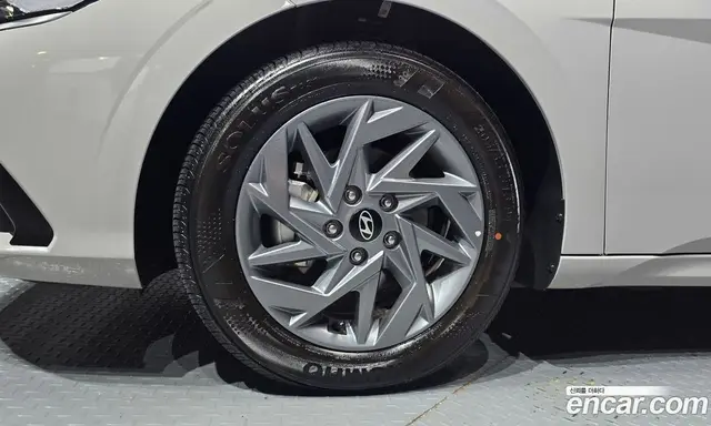 Hyundai Avante 2026 1.6 автомат (гидро), миниатюра 5