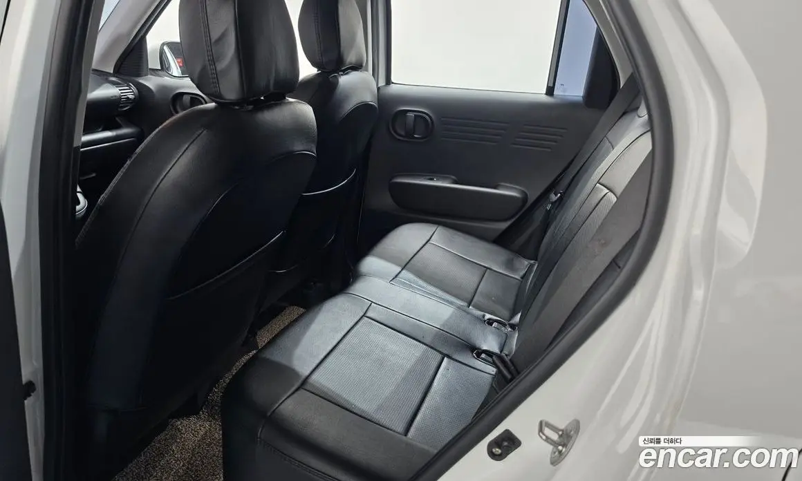Hyundai Casper 2023 1.0 автомат (гидро), фото 17