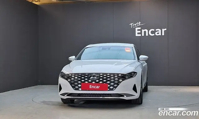 Hyundai Grandeur 2022 2.5 автомат (гидро), миниатюра 3 Hyundai Grandeur 2022 2.5 автомат (гидро), миниатюра 3