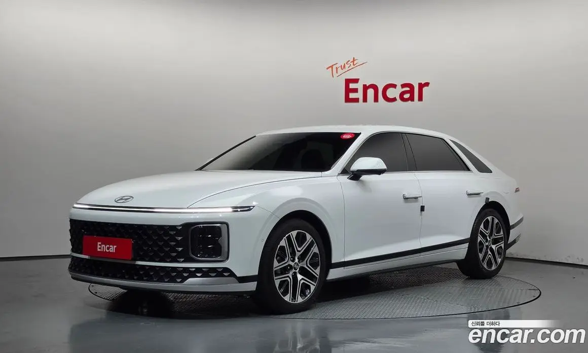 Hyundai Grandeur 2025 1.6 автомат (гидро), фото 1 Hyundai Grandeur 2025 1.6 автомат (гидро), фото 1