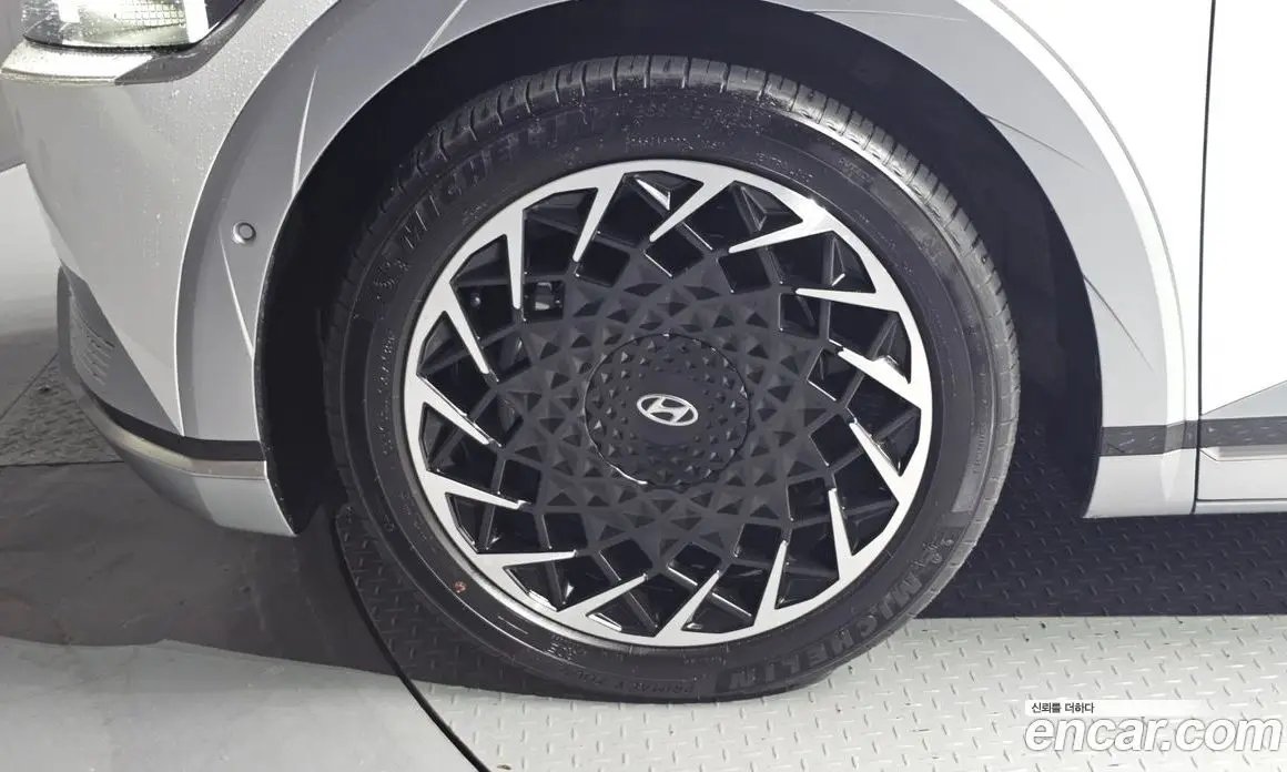 Hyundai Ioniq 5 2022 0.1 автомат (гидро), фото 5