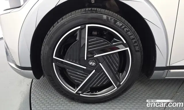 Hyundai Ioniq 5 2024 0.1 автомат (гидро), миниатюра 5