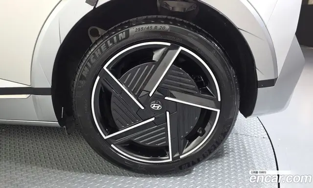 Hyundai Ioniq 5 2024 0.1 автомат (гидро), миниатюра 7