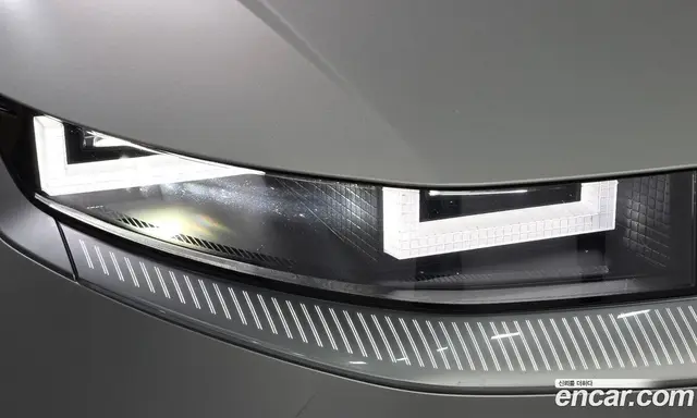 Hyundai Ioniq 5 2024 0.1 автомат (гидро), миниатюра 8