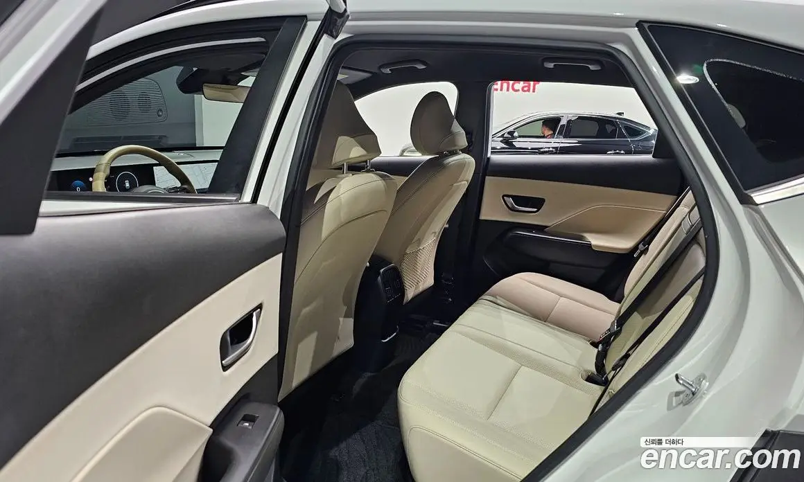 Hyundai Kona 2023 1.6 автомат (гидро), фото 17 Hyundai Kona 2023 1.6 автомат (гидро), фото 17