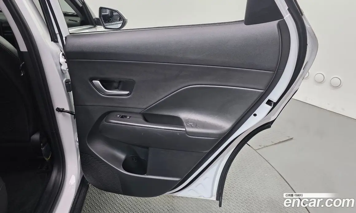 Hyundai Kona 2023 2.0 автомат (гидро), фото 15