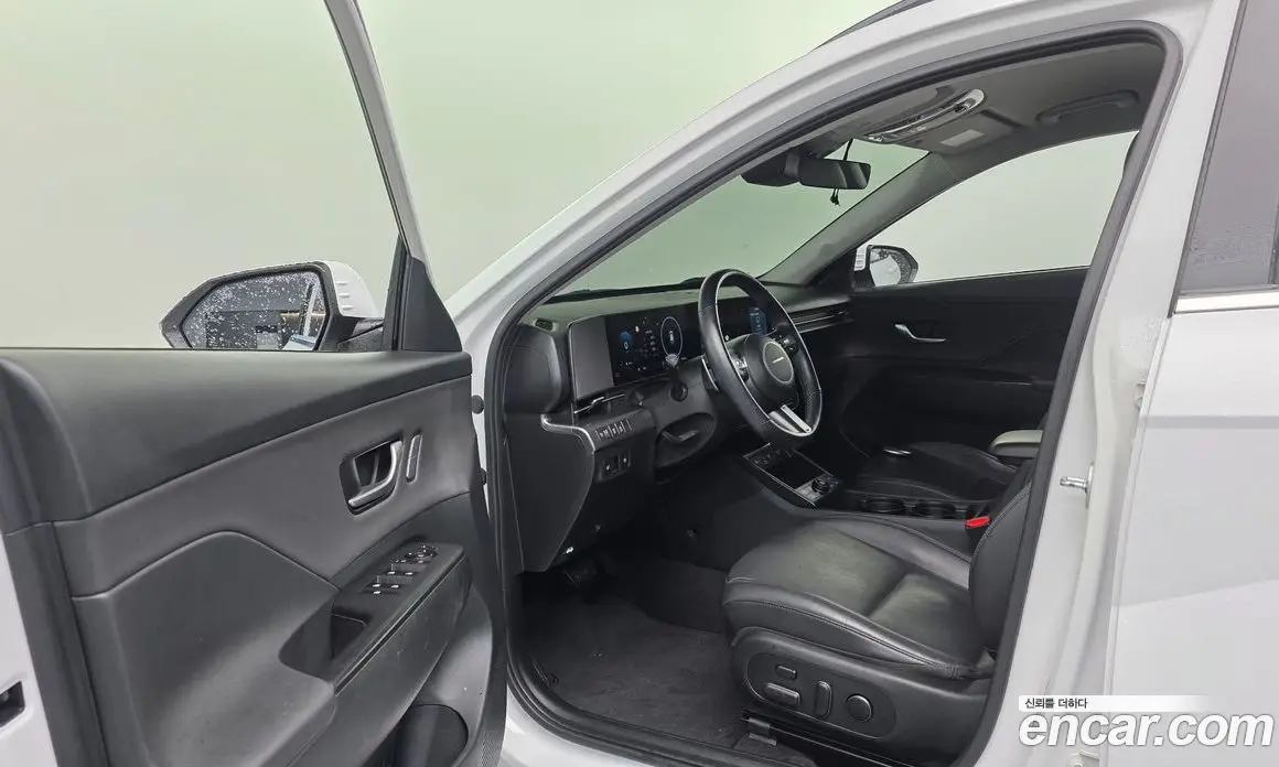 Hyundai Kona 2023 2.0 автомат (гидро), фото 17