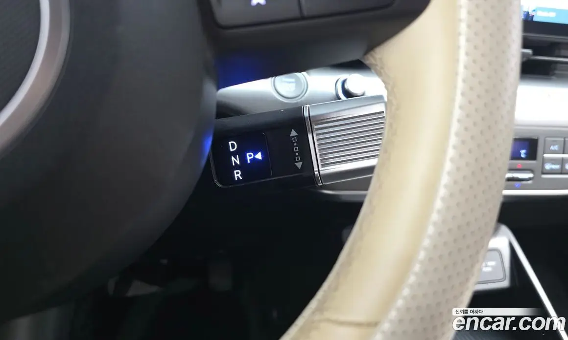 Hyundai Kona 2023 1.6 автомат (гидро), фото 11