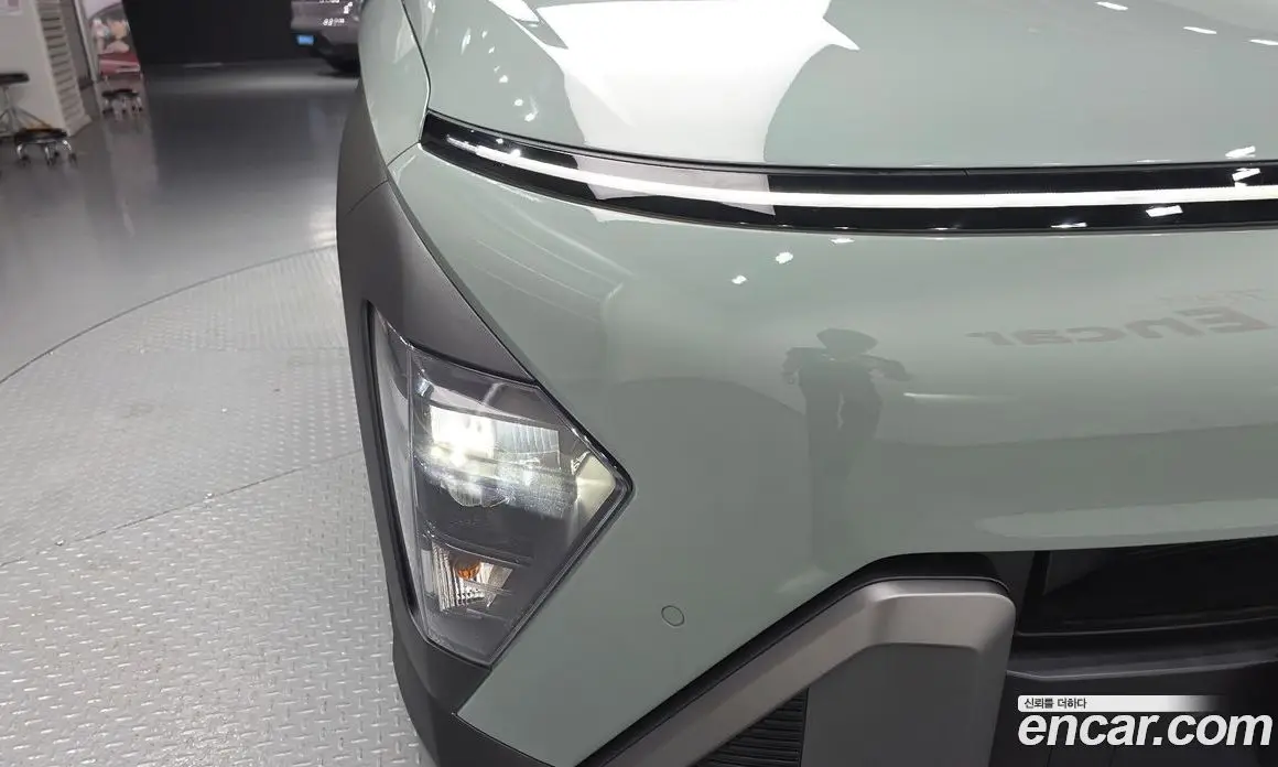 Hyundai Kona 2023 1.6 автомат (гидро), фото 7