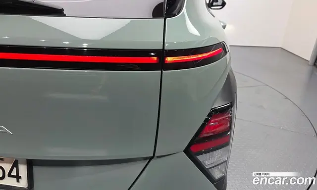 Hyundai Kona 2023 1.6 автомат (гидро), миниатюра 8