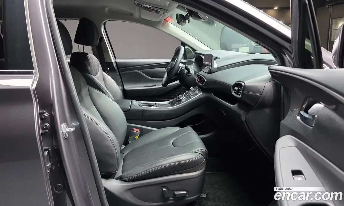 Hyundai Santa Fe 2022 2.2 автомат (гидро), фото 16 Hyundai Santa Fe 2022 2.2 автомат (гидро), фото 16