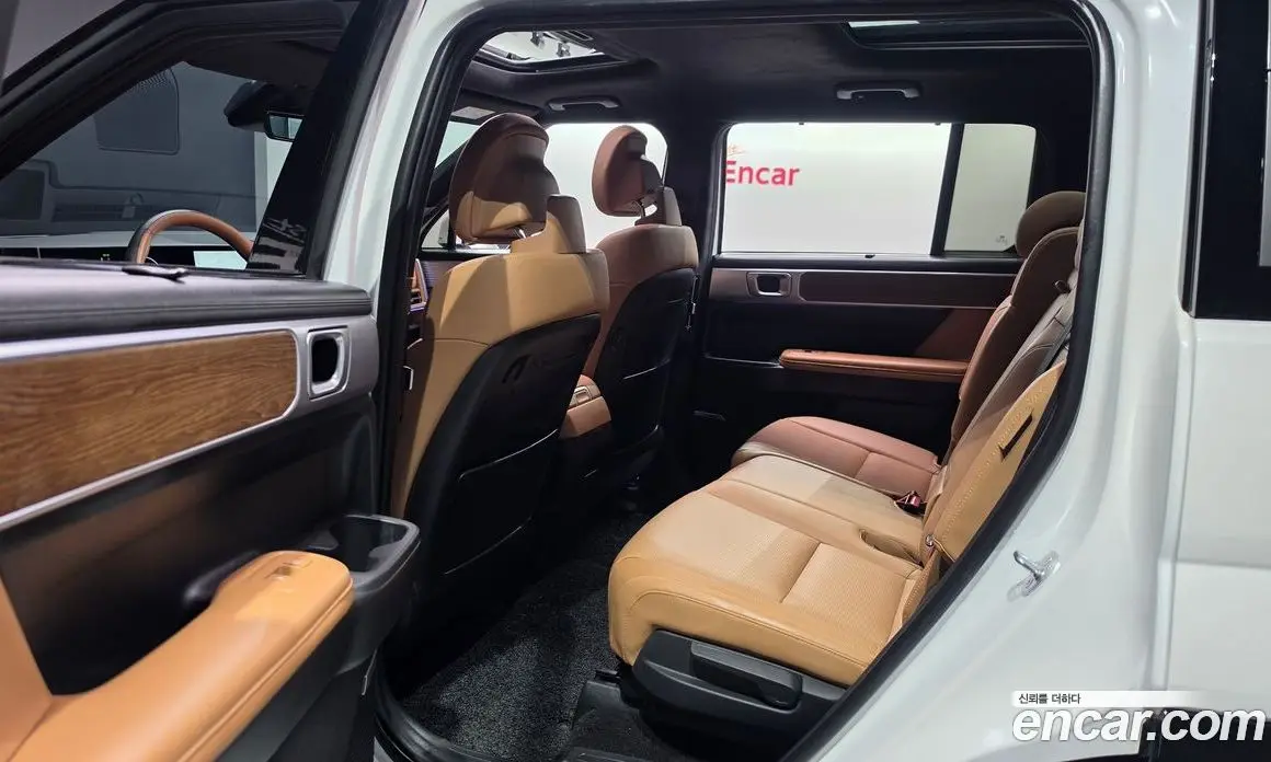 Hyundai Santa Fe 2023 2.5 автомат (гидро), фото 17