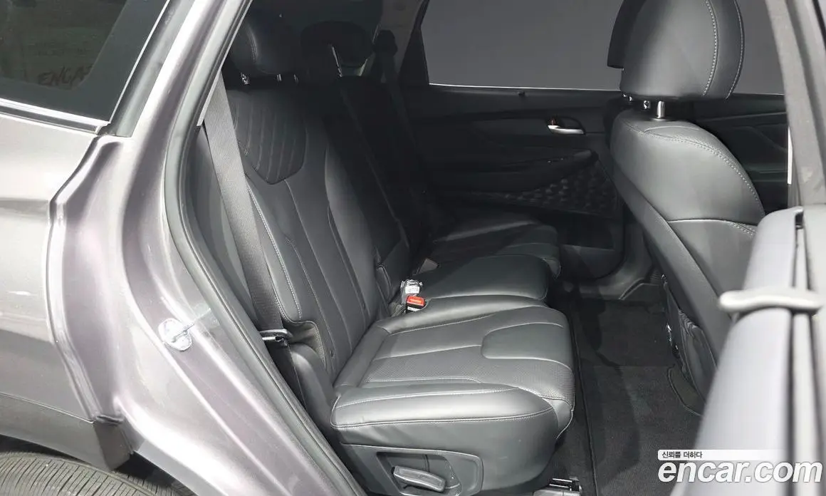 Hyundai Santa Fe 2023 1.6 автомат (гидро), фото 17
