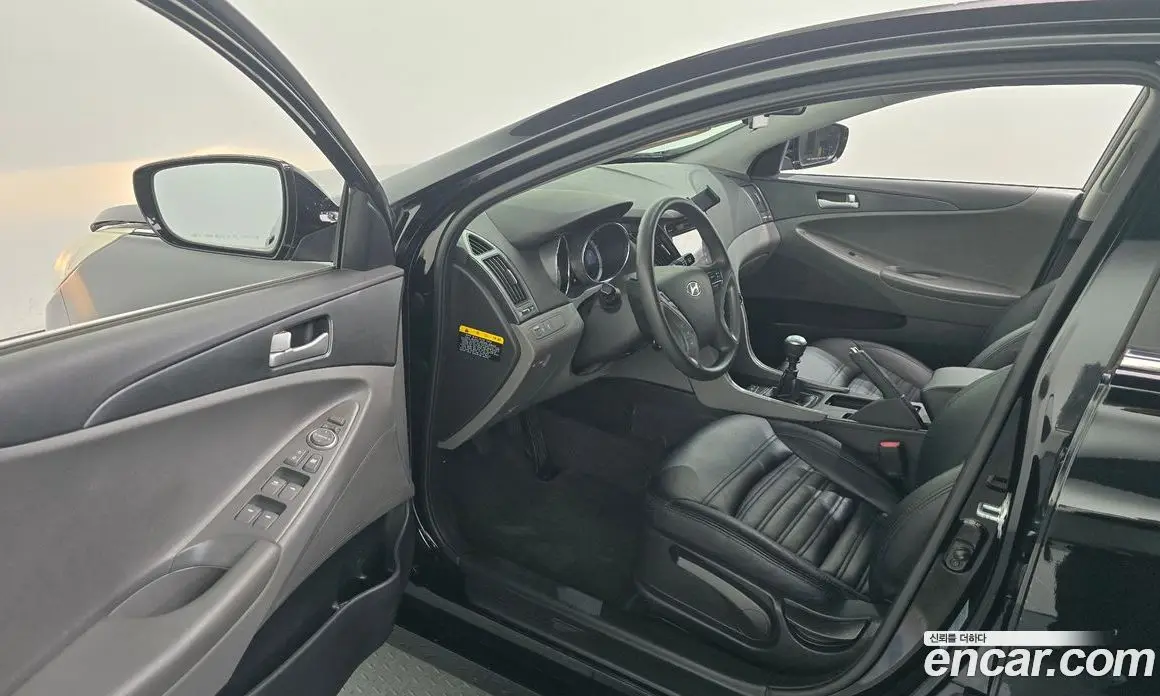 Hyundai Sonata 2012 2.0 механика, фото 13 Hyundai Sonata 2012 2.0 механика, фото 13
