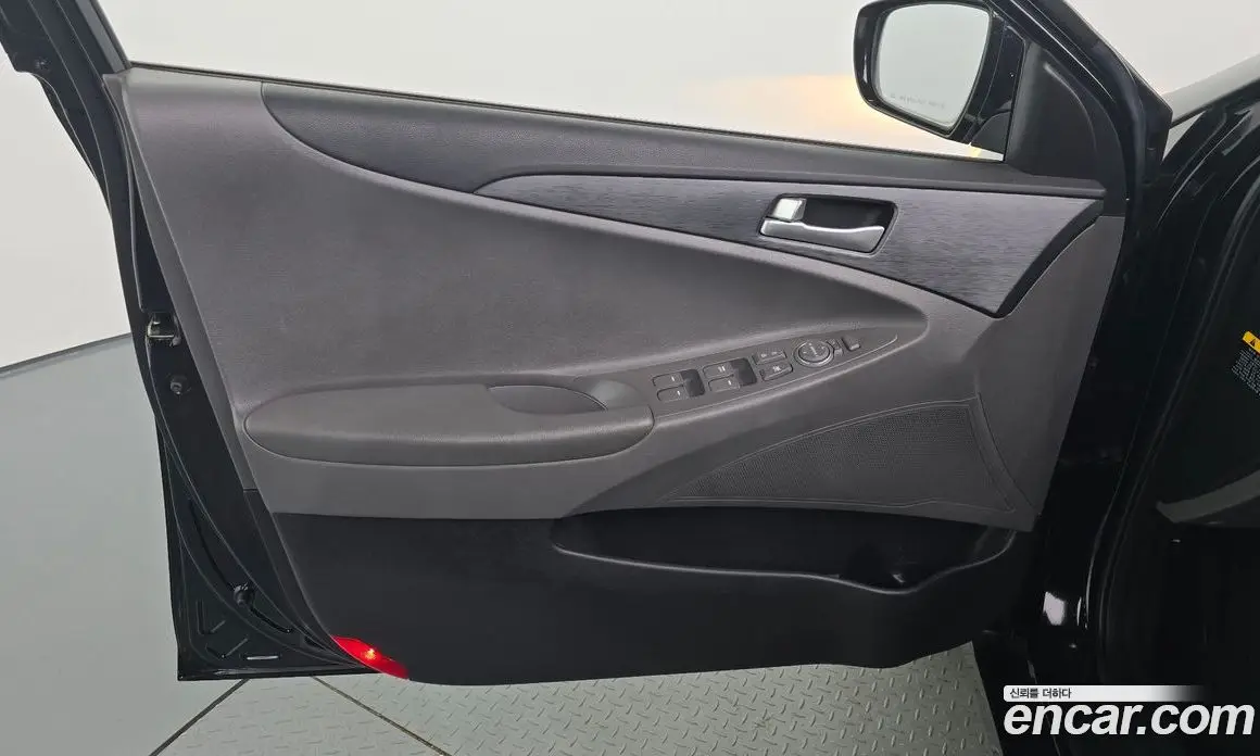 Hyundai Sonata 2012 2.0 механика, фото 14 Hyundai Sonata 2012 2.0 механика, фото 14