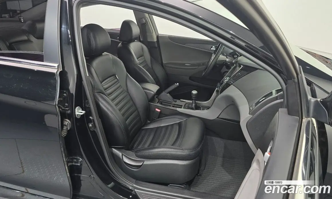 Hyundai Sonata 2012 2.0 механика, фото 16 Hyundai Sonata 2012 2.0 механика, фото 16