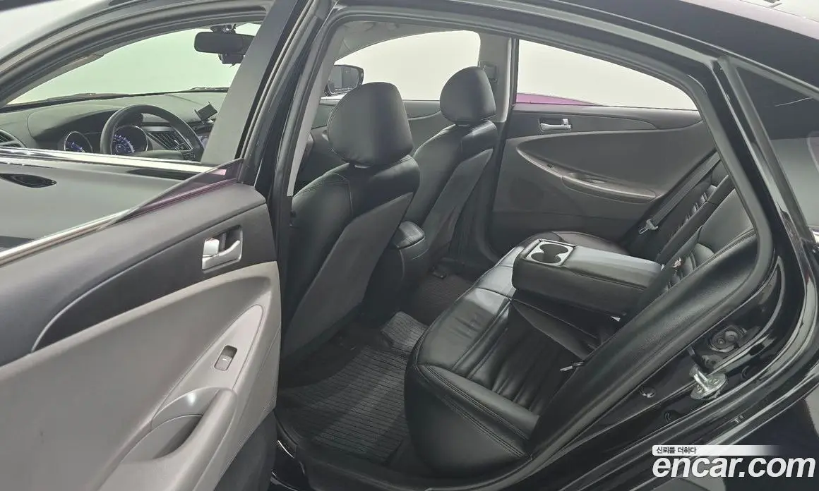 Hyundai Sonata 2012 2.0 механика, фото 18 Hyundai Sonata 2012 2.0 механика, фото 18