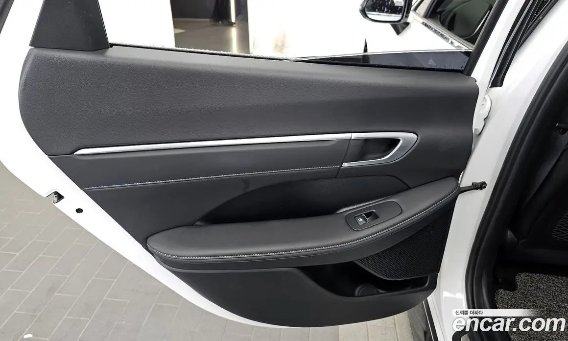 Hyundai Sonata 2021 1.6 автомат (гидро), фото 15