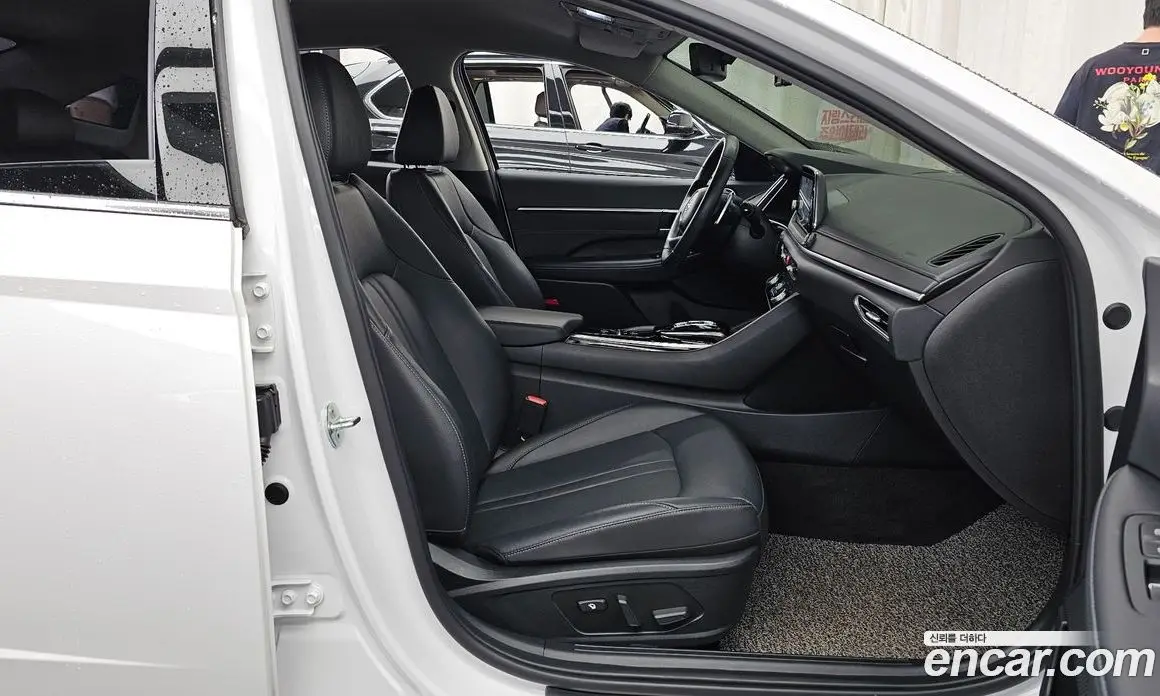 Hyundai Sonata 2021 1.6 автомат (гидро), фото 17